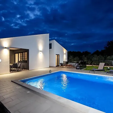 Villa Xo *
