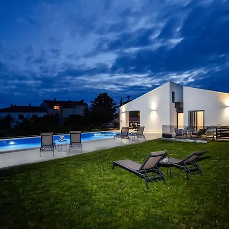 Xo Villa *