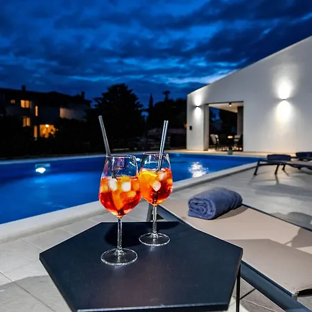 Villa Xo *